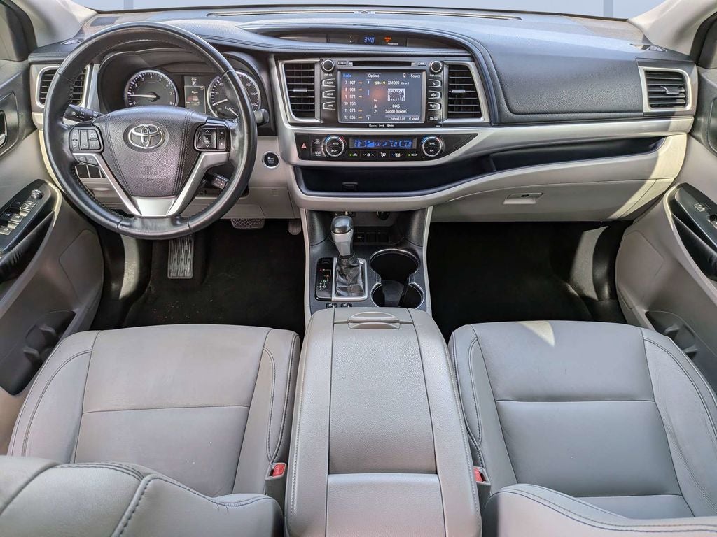 2016 Toyota Highlander XLE V6