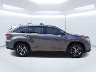 2016 Toyota Highlander XLE V6