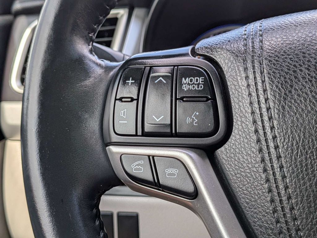 2016 Toyota Highlander XLE V6