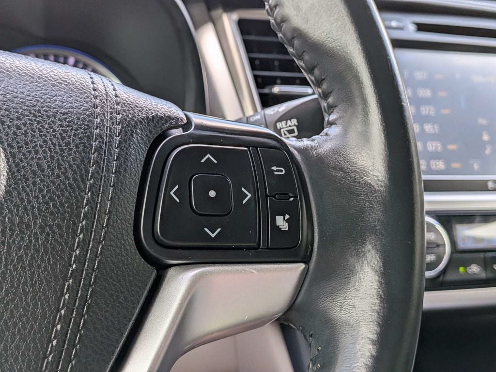 2016 Toyota Highlander XLE V6