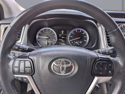 2016 Toyota Highlander XLE V6