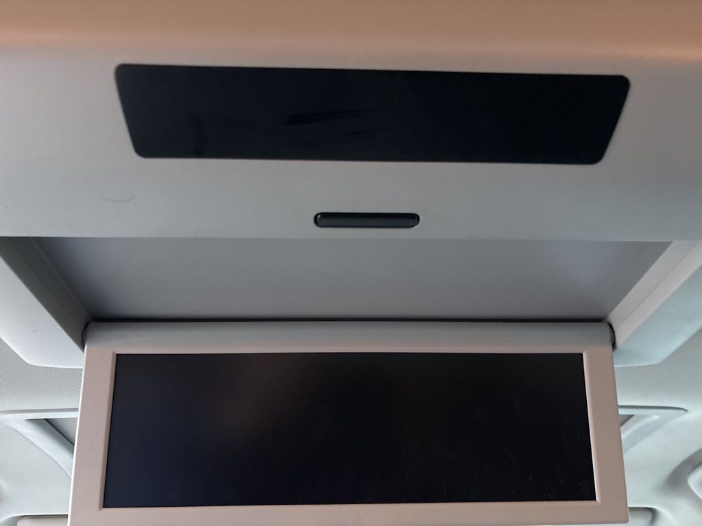 2015 Toyota Sienna SE 8 Passenger