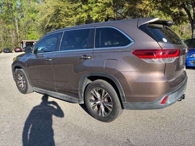 2017 Toyota Highlander LE