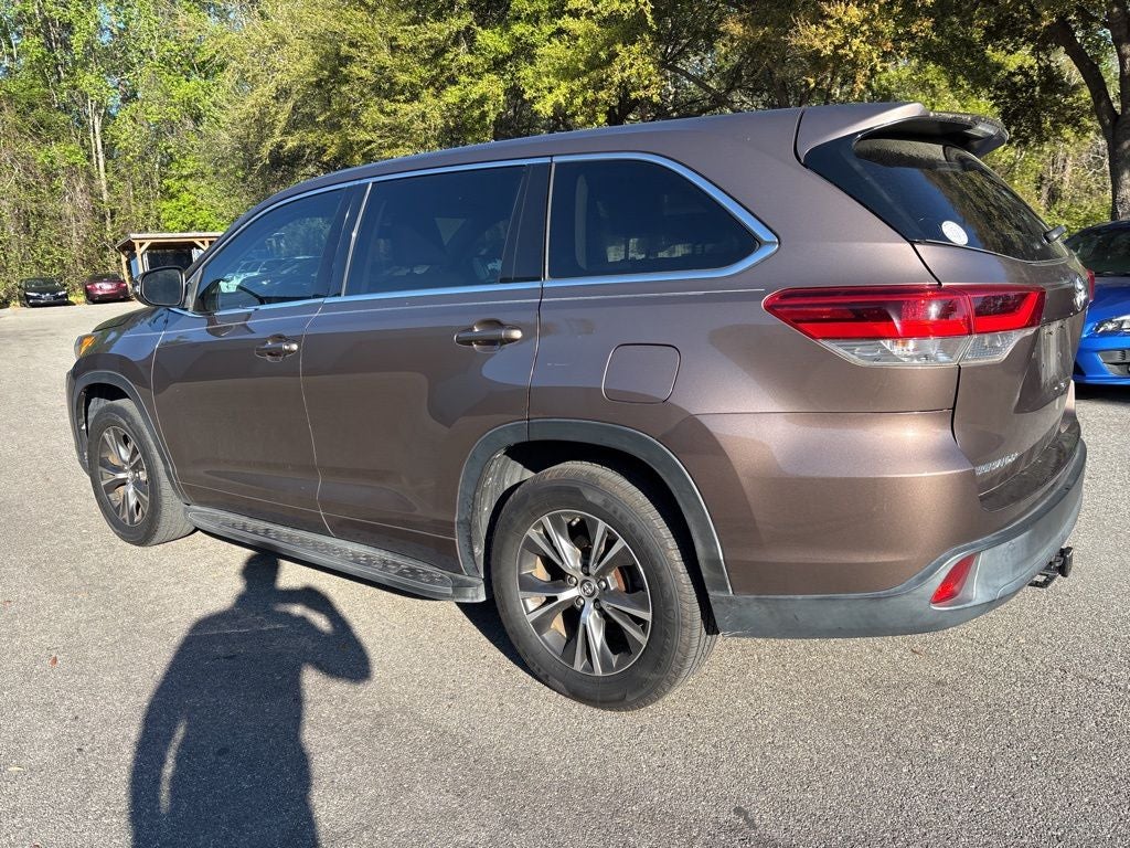 2017 Toyota Highlander LE