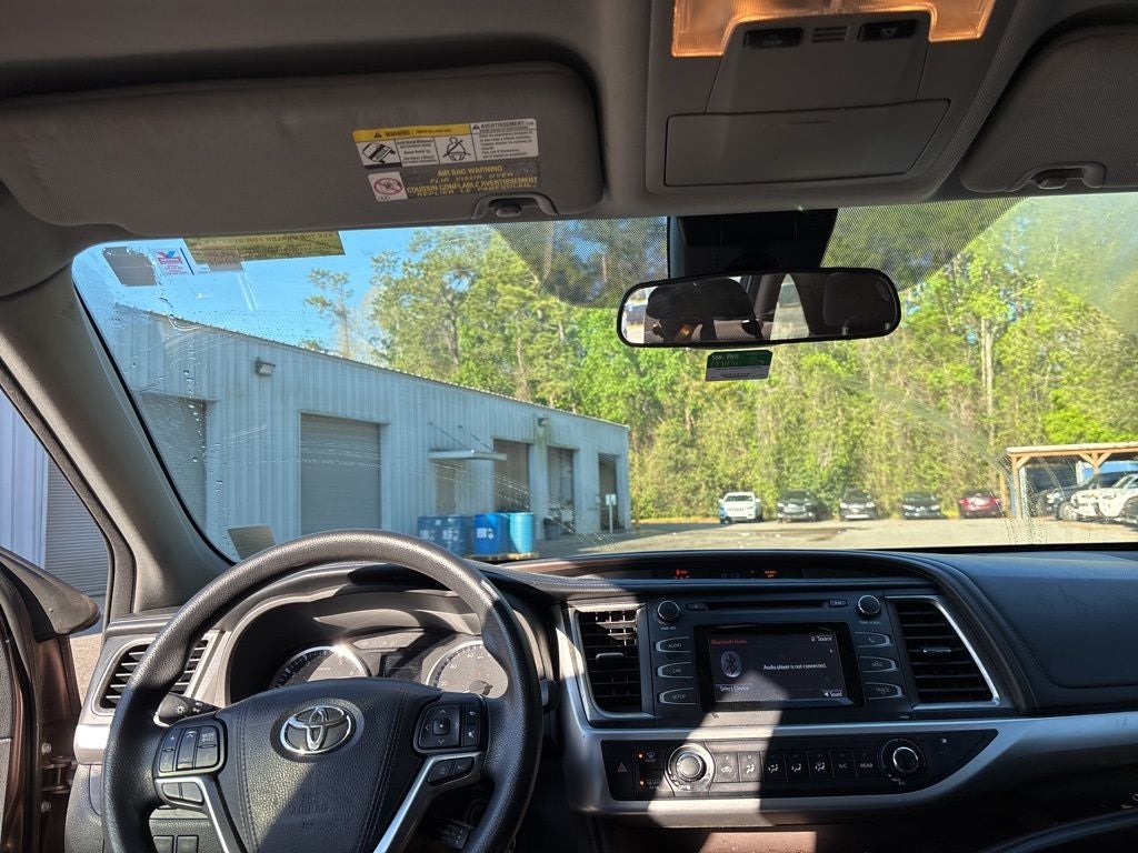 2017 Toyota Highlander LE