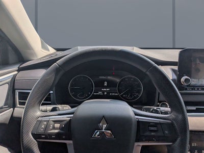 2024 Mitsubishi Outlander ES