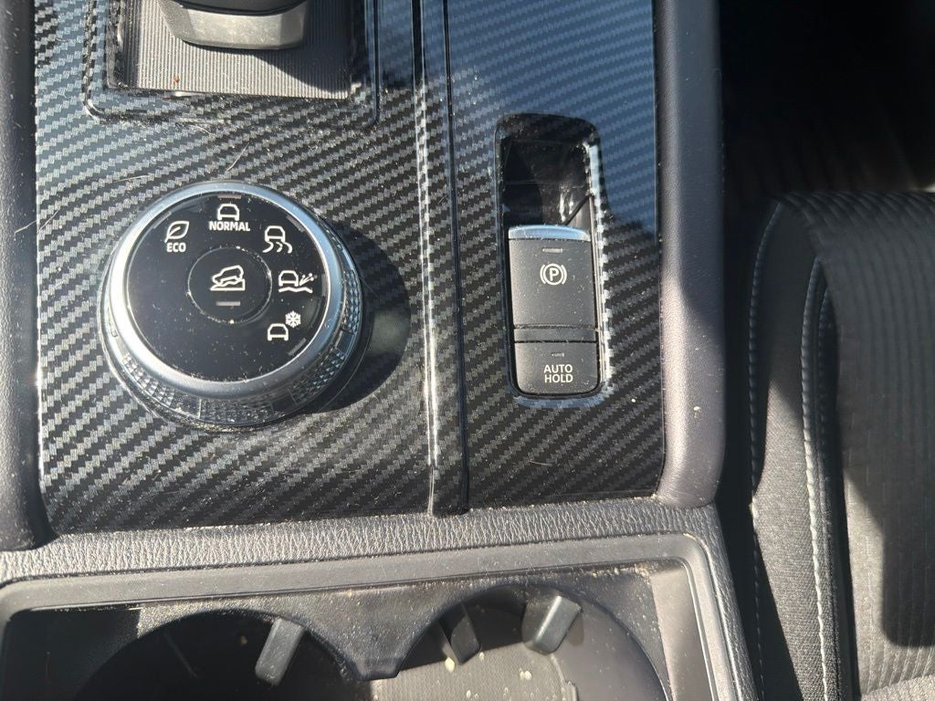2024 Mitsubishi Outlander ES