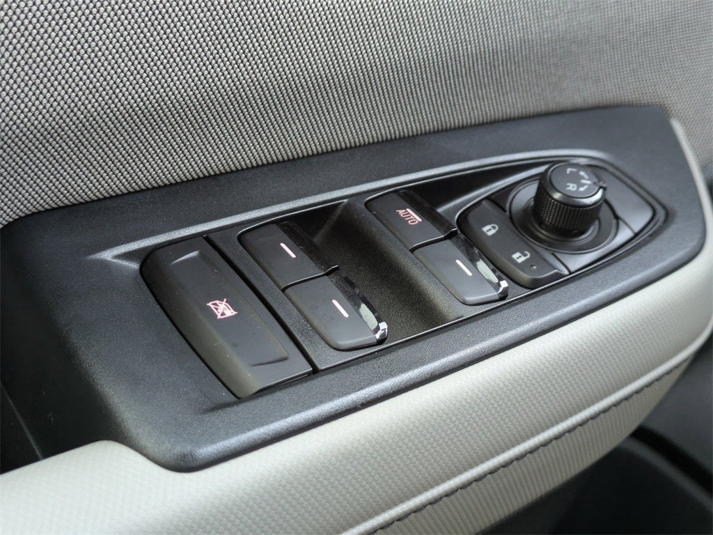 2025 Subaru Forester Base