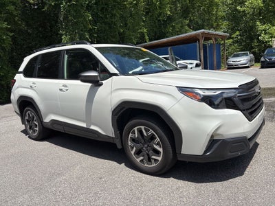 2025 Subaru Forester Premium