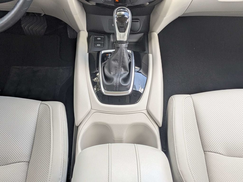 2022 Nissan Rogue Sport SL