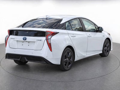 2018 Toyota Prius Three Touring