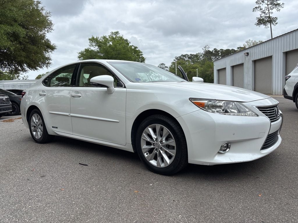 2015 Lexus ES 300h