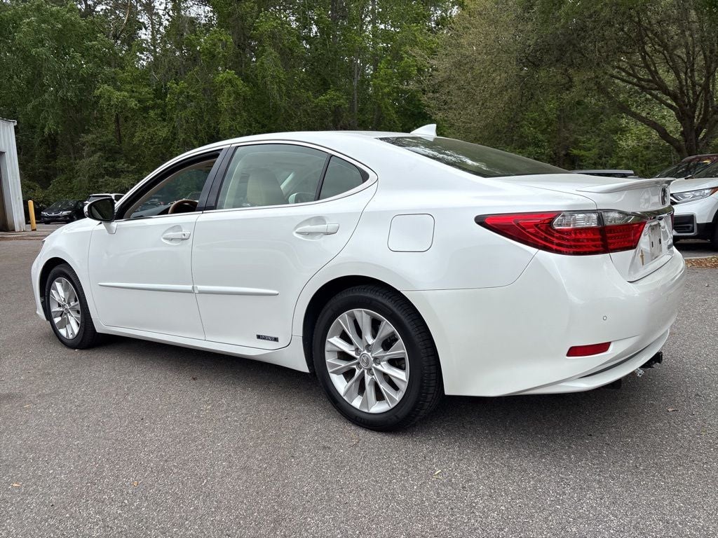 2015 Lexus ES 300h