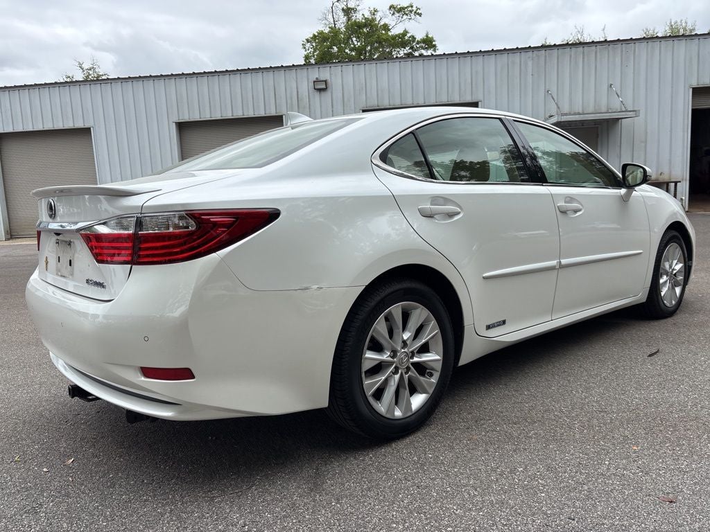 2015 Lexus ES 300h