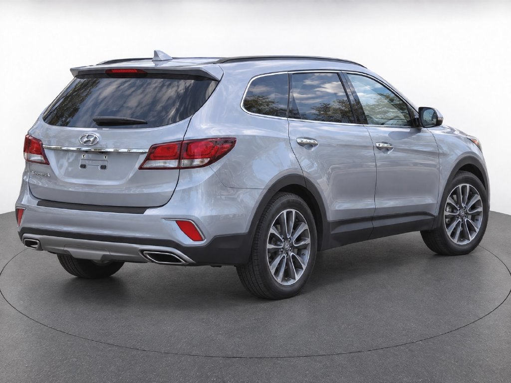2018 Hyundai Santa Fe SE