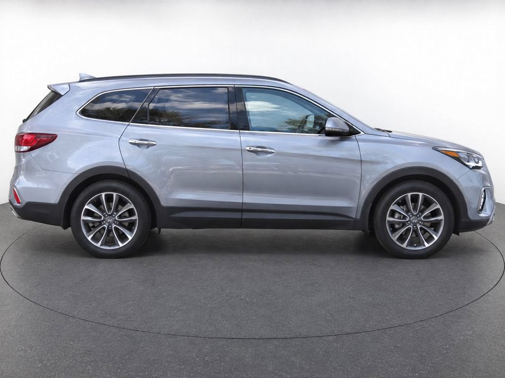 2018 Hyundai Santa Fe SE