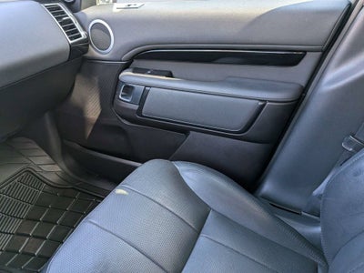 2018 Land Rover Discovery SE