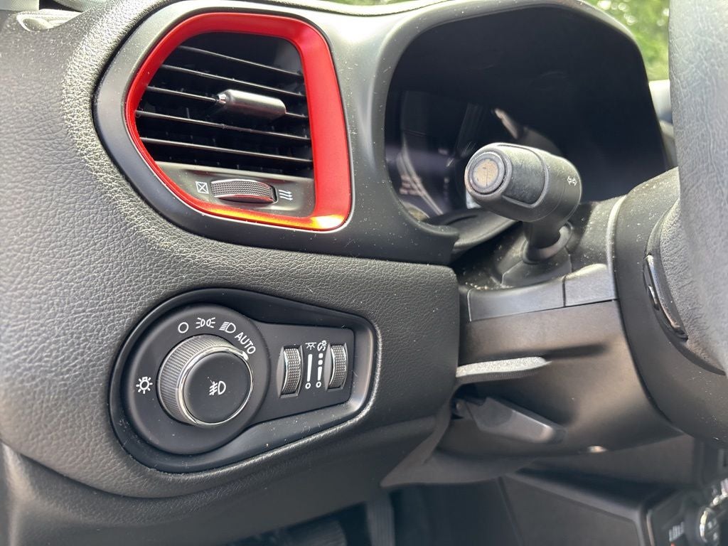 2023 Jeep Renegade Trailhawk