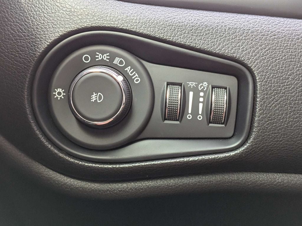 2023 Jeep Renegade Trailhawk