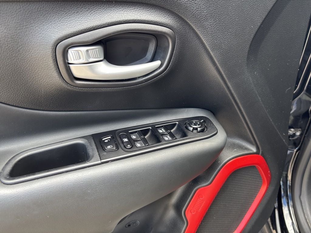 2023 Jeep Renegade Trailhawk